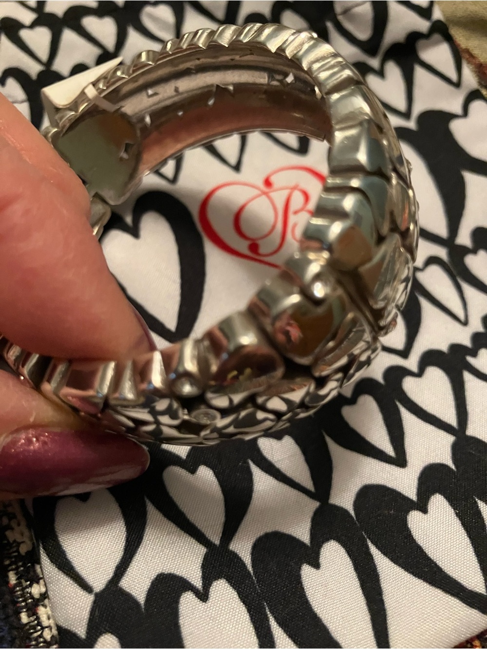 Brighton Le Beau Heart Retired Hinged Bangle Bracelet New with Pouch - Picture 5 of 6